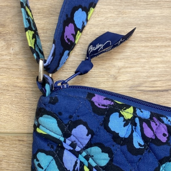 Vera Bradley | Indigo Pop | Crossbody Hobo‎ Tote - Picture 3 of 12